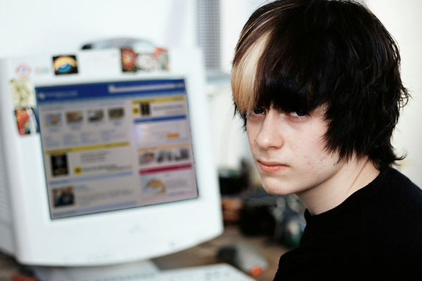 A Millennial's  Guide To Healthy Internet Habits For Our Kids